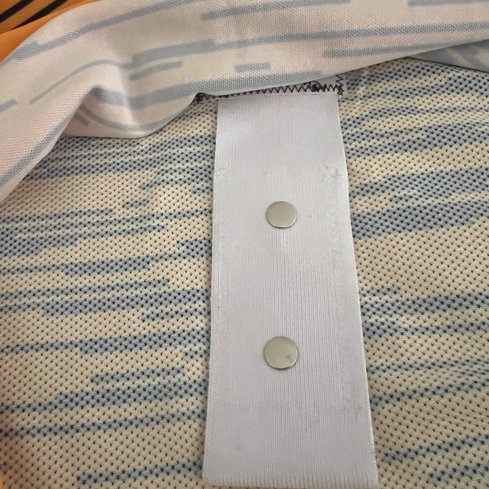 CCM FreeStyle Gold & Blue Hockey Jersey - Picture 4 of 9